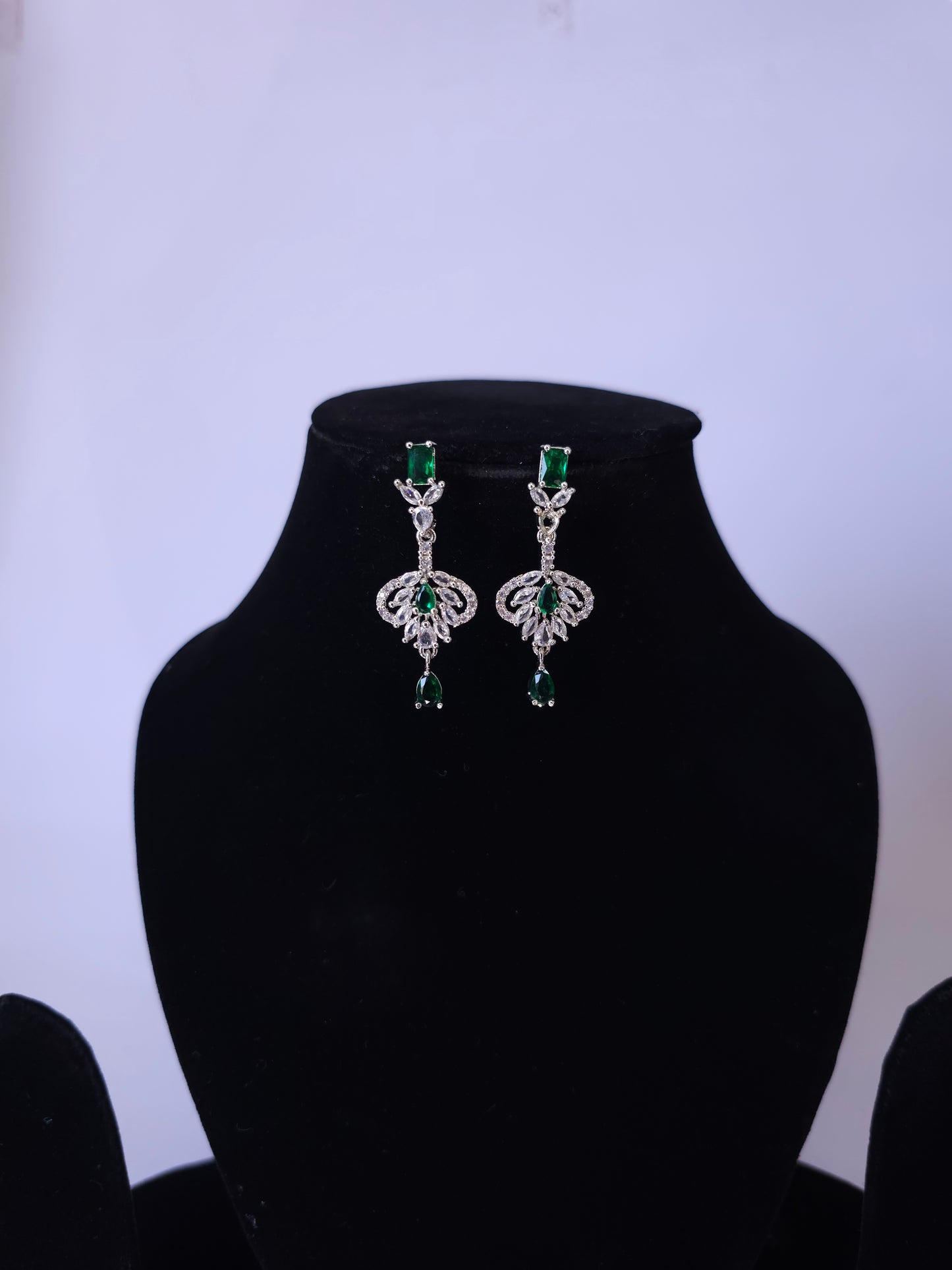 Emera Elegance Necklace Set