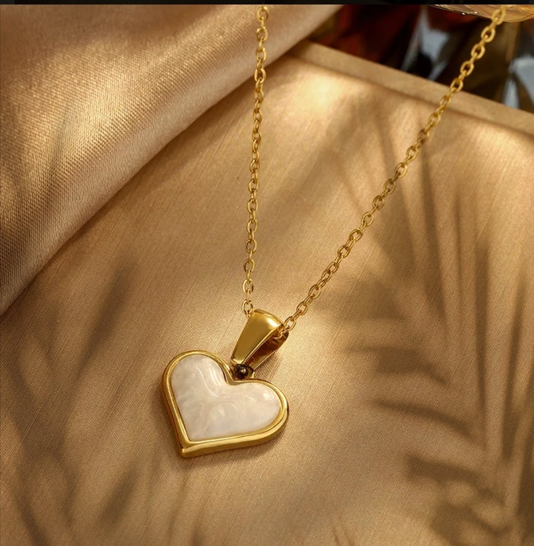 Noor Heart Pendant