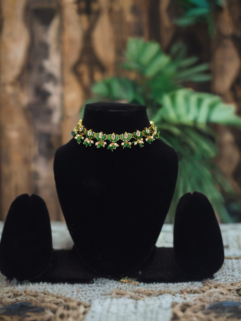 Meher Emerald Pearl Choker