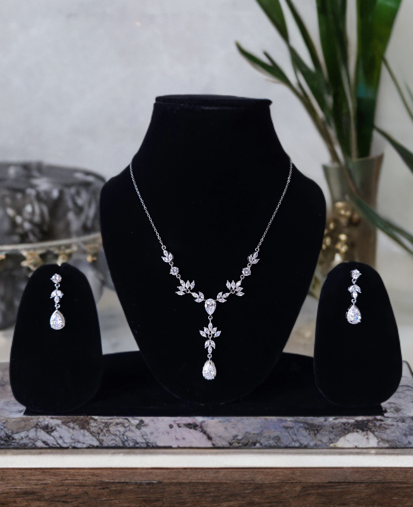 Celeste Drop Diamond Set