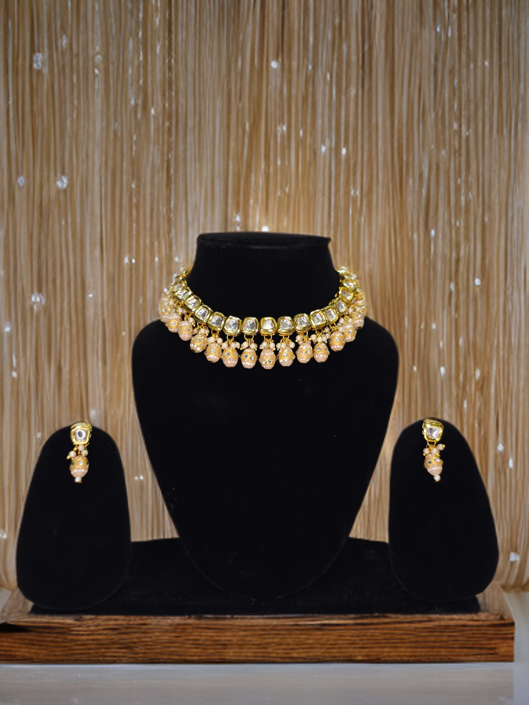 Rajsi Kundan Choker Set