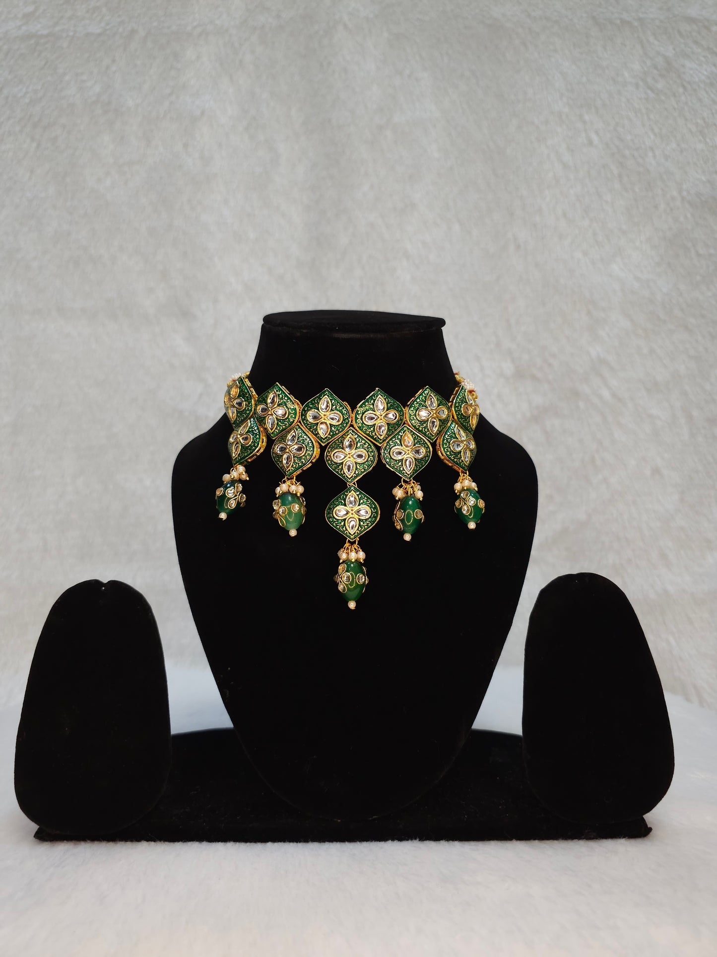Emerald Noor Choker Set