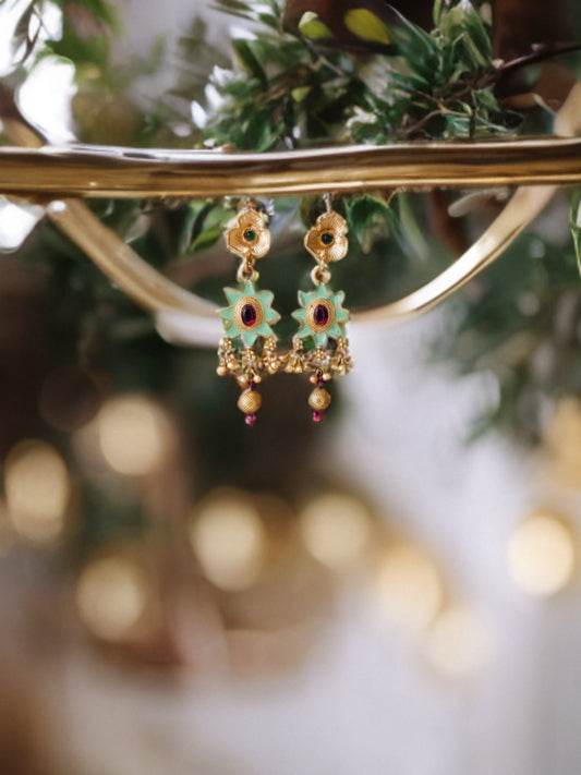 Regal Tapestry Choker