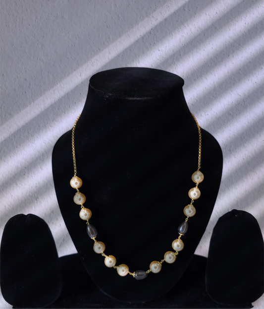 Noir Pearl Charm Necklace