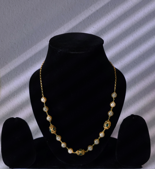 Emerald Pearl Grace Necklace